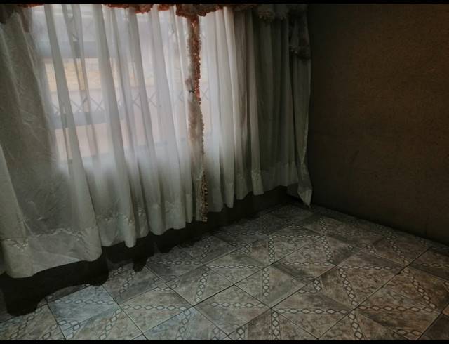 2 BEDROOM HOUSE FOR SALE IN SEBOKENG ZONE 19